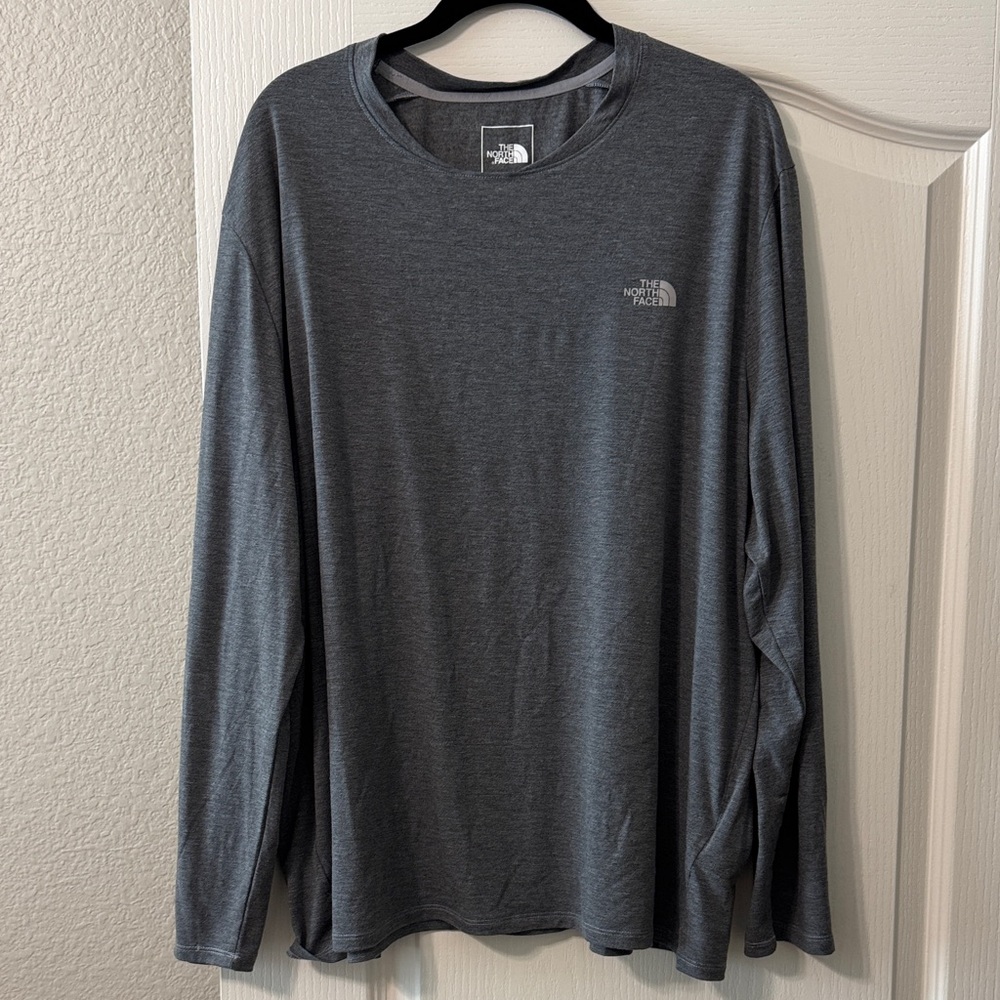 The North Face Women’s XXXL Long Sleeve Tee